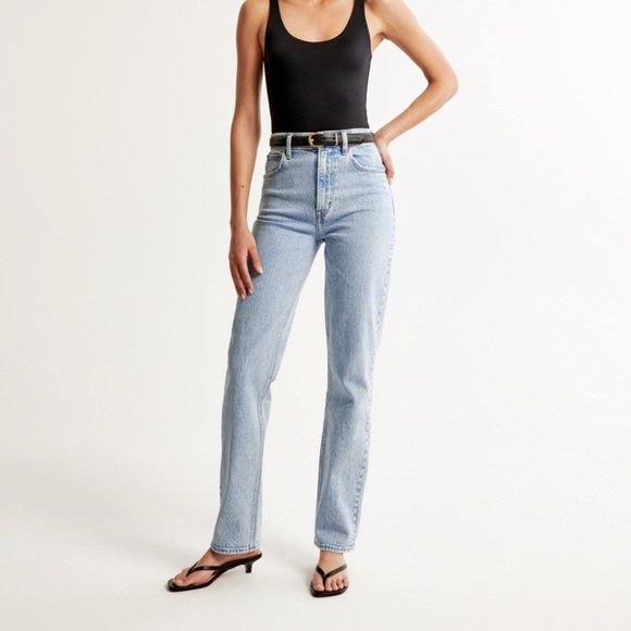 Abercrombie & Fitch Denim - Abercrombie & Fitch 90s Straight Ultra High Rise Light Blue Jeans